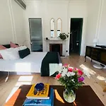 Suite Martinique At Slivington Manor