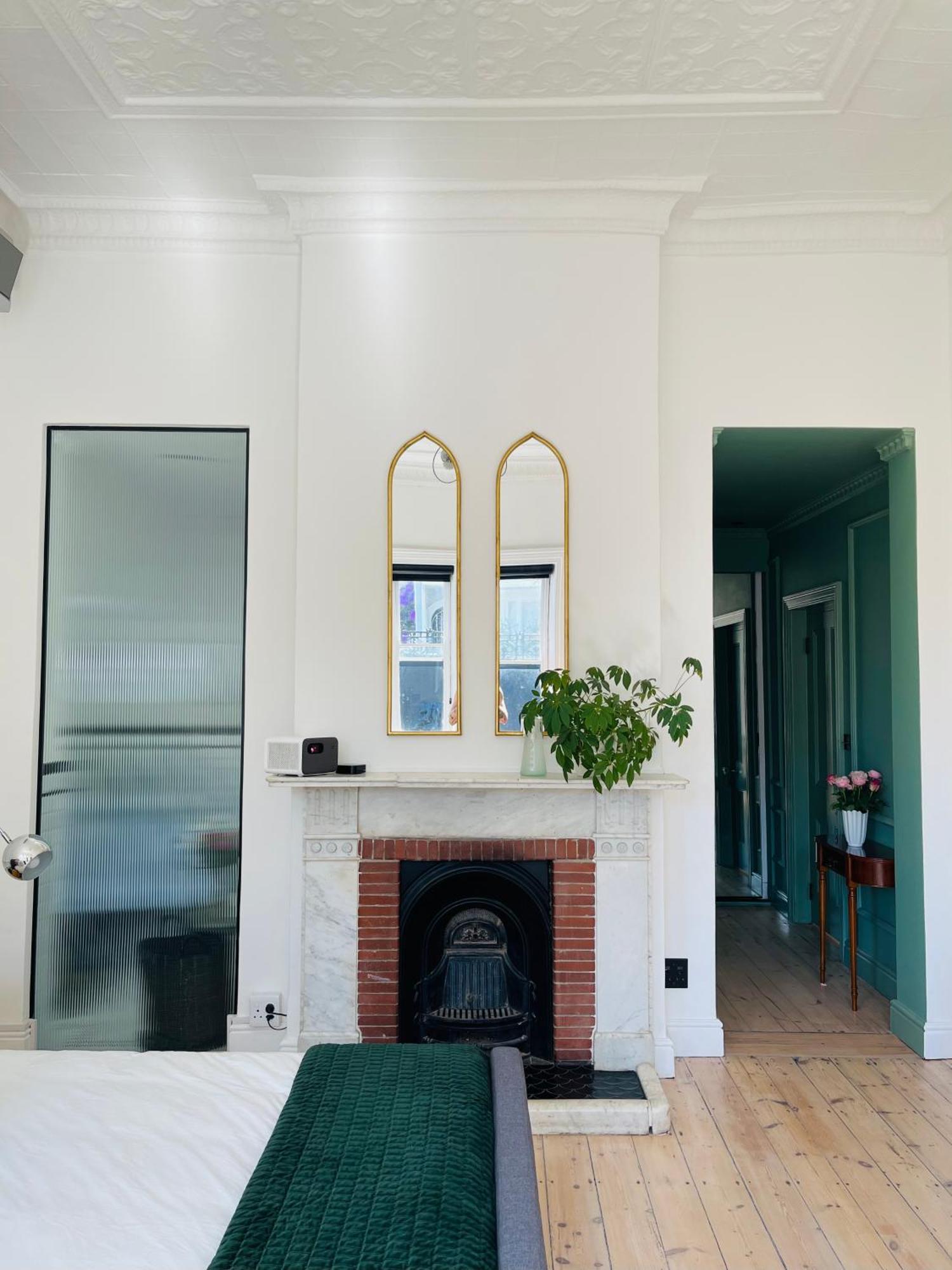 Martinique At Slivington Manor Homestay Cape Town